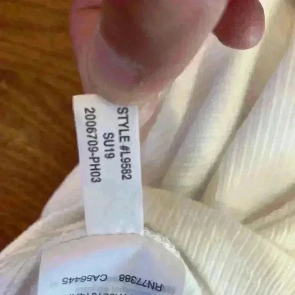 J Crew ribbed Ruffle Tank Top Fitted Stretch Feminine Style L9582 size Large - Picture 7 of 11